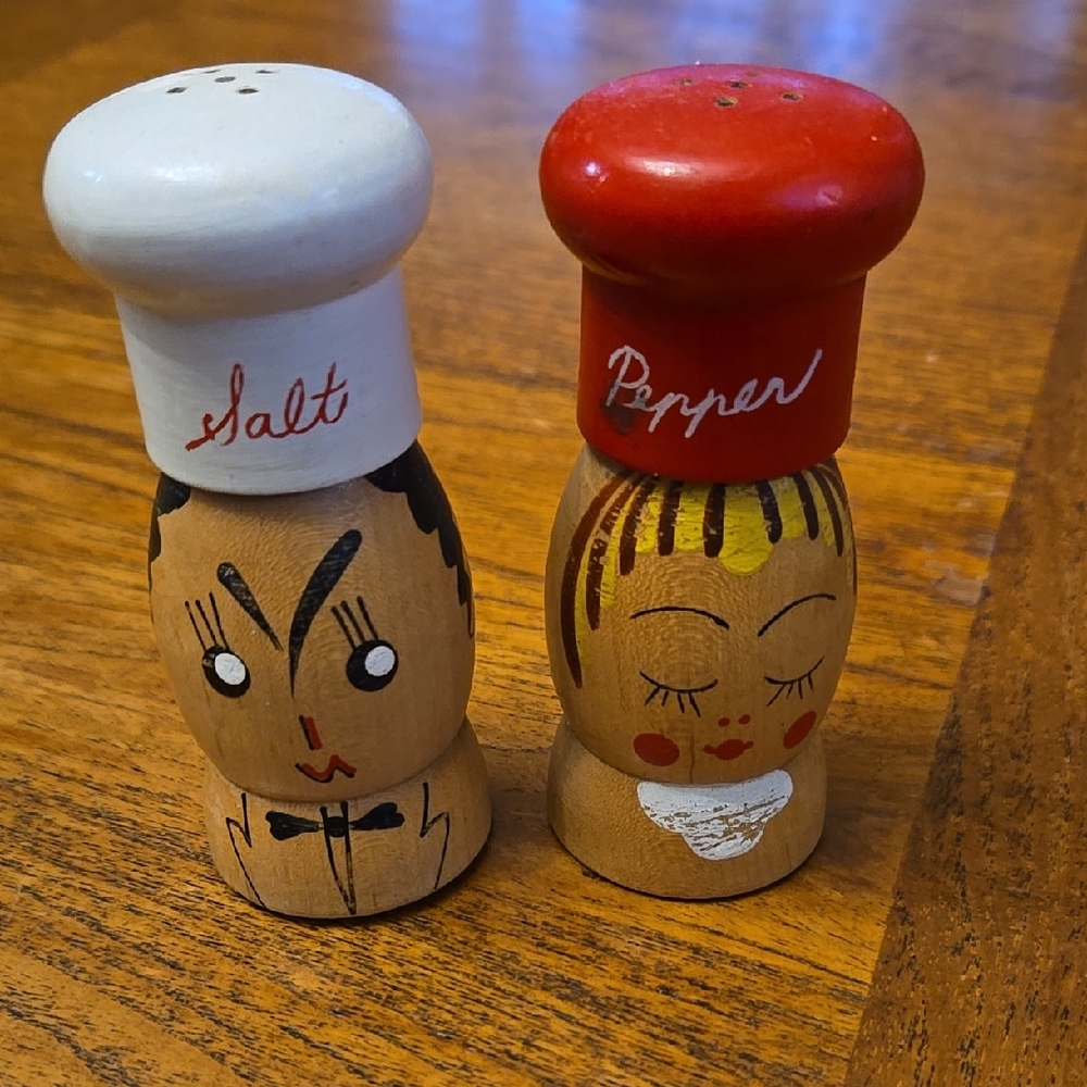 VINTAGE Hand-Painted Chef Salt and Pepper Shakers